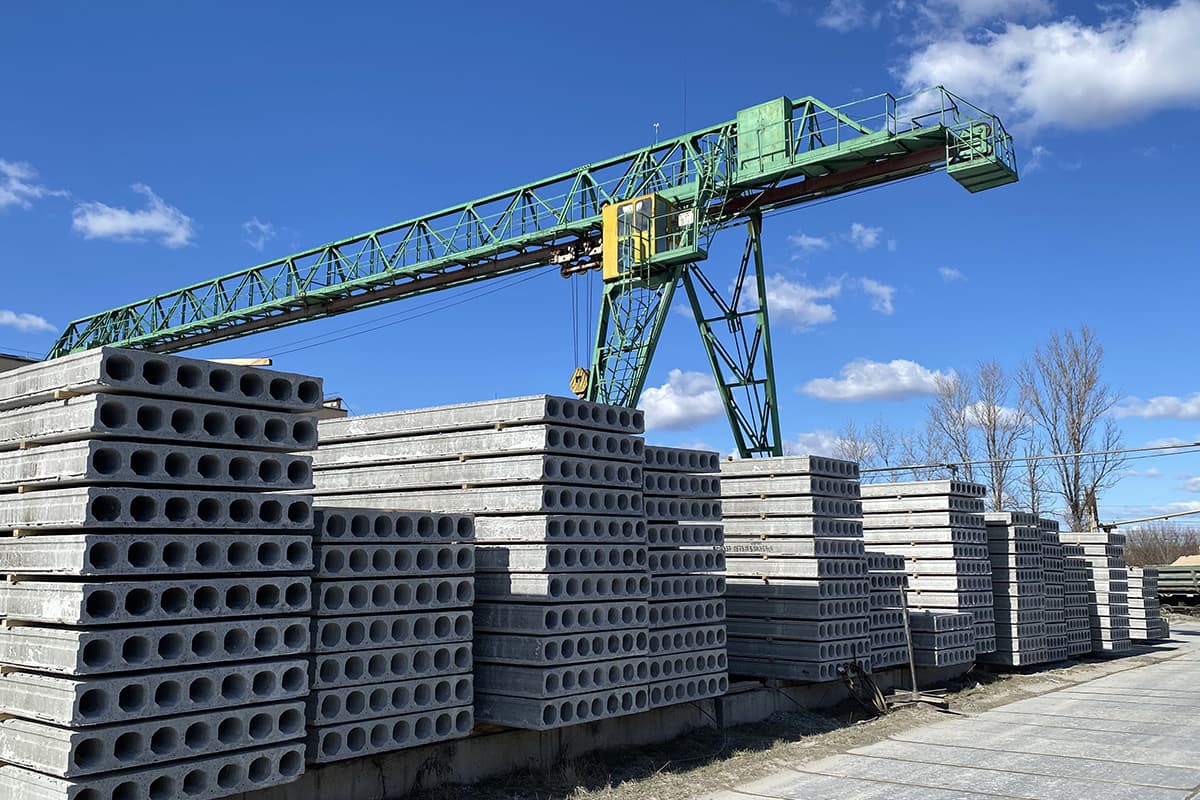 ПЛИТИ ПЕРЕКРИТТЯ БАГАТОПУСТОТНІ ширина-1500мм висота-220мм 4